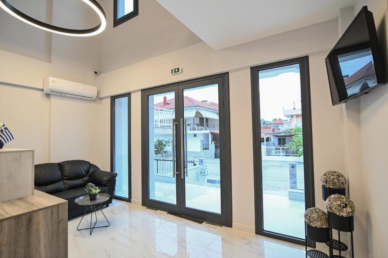 Armonia Luxury Suites Vrasná 外观 照片