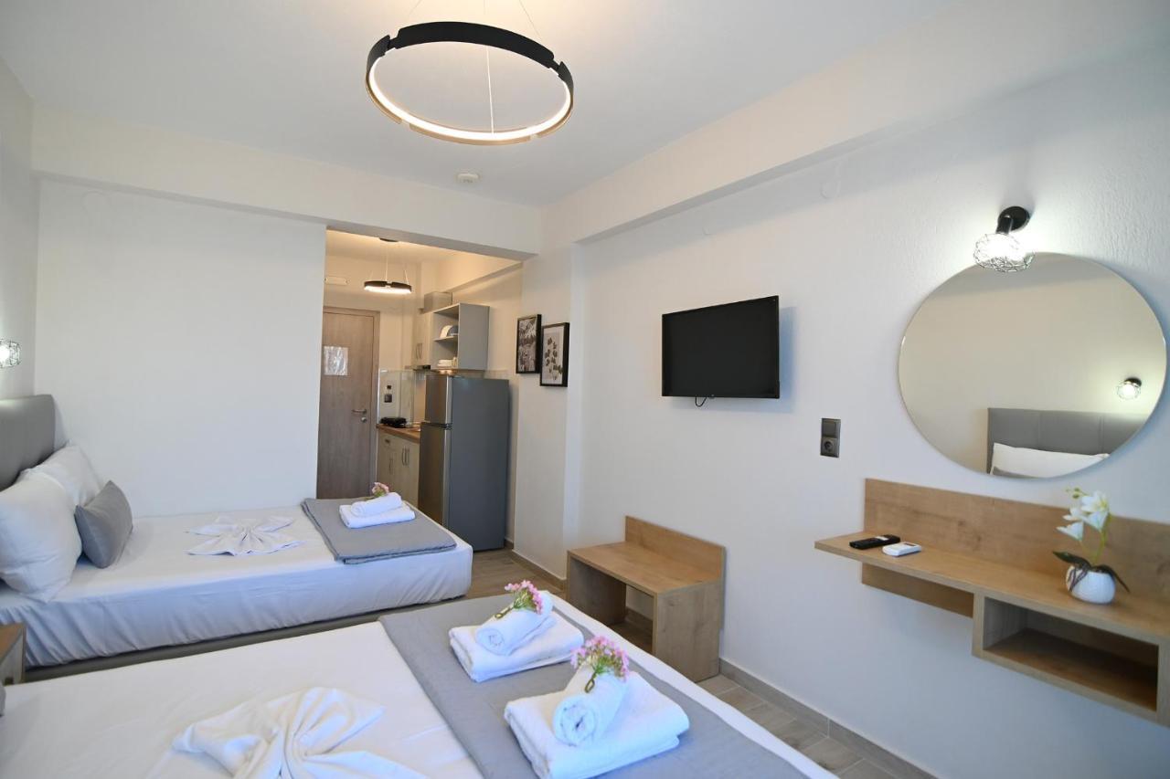 Armonia Luxury Suites Vrasná 外观 照片