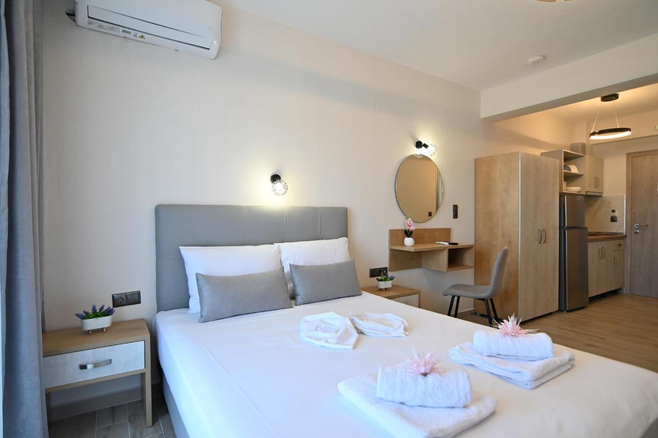 Armonia Luxury Suites Vrasná 外观 照片
