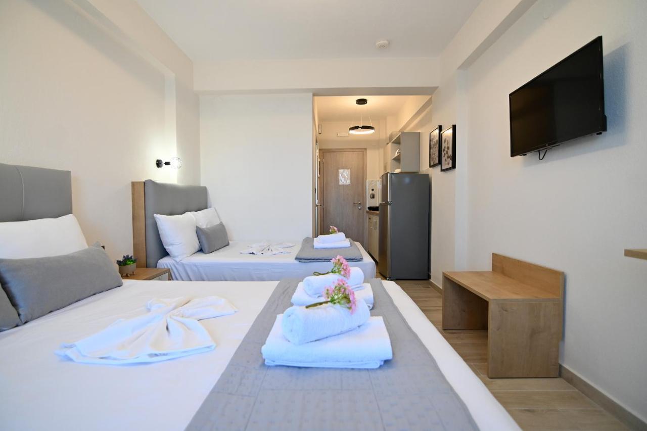 Armonia Luxury Suites Vrasná 外观 照片