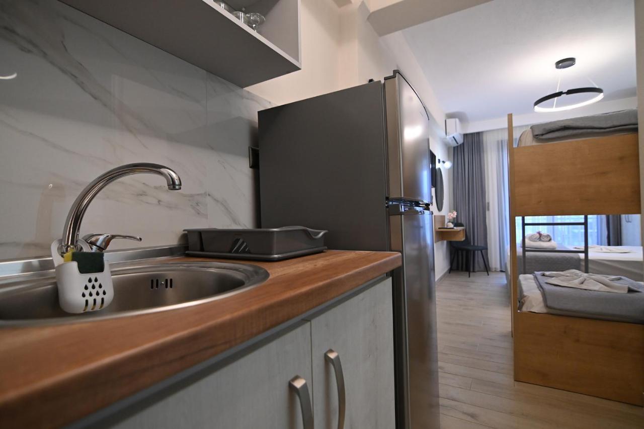 Armonia Luxury Suites Vrasná 外观 照片