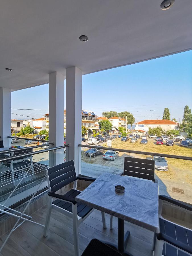 Armonia Luxury Suites Vrasná 外观 照片